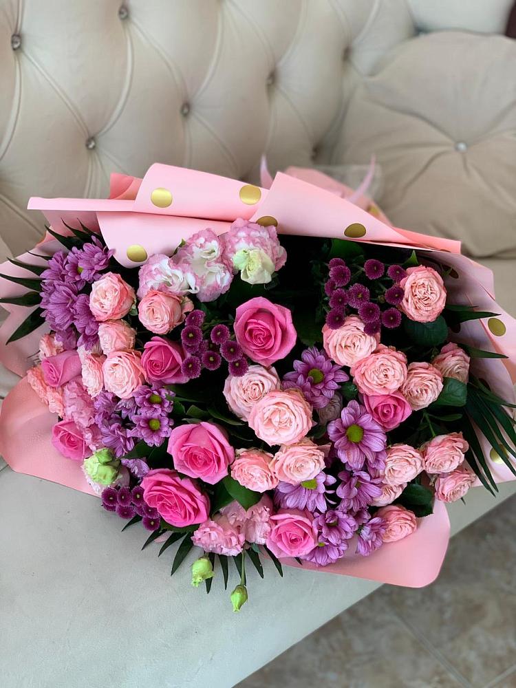 Букет цветов из: Хризантемы, Розы и Лизиантусы в Арчединской