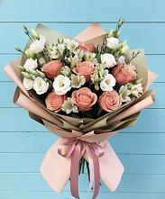 Букет цветов из:  Розы, Альстромерии и Лизиантусы #REPLACE_PRED# Арчединской
