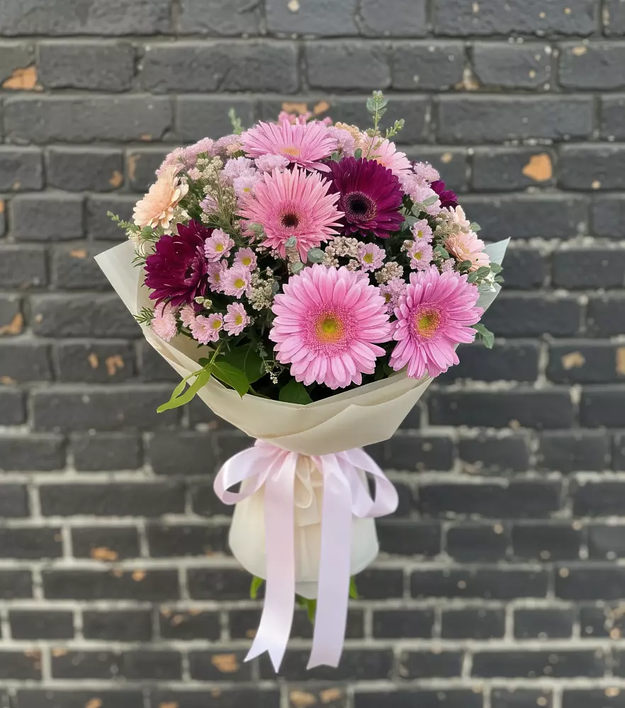 Букет цветов из: Герберы и Хризантемы в Арчединской