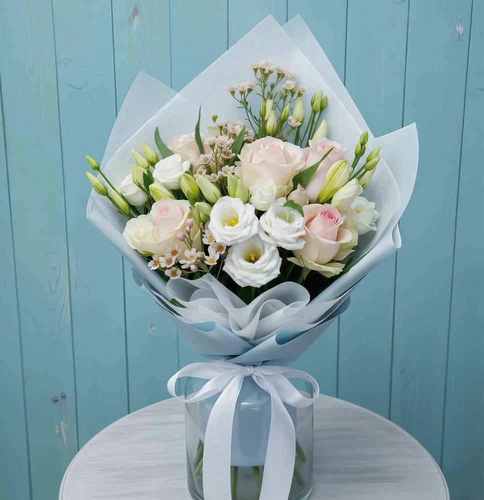 Букет цветов из: Розы и Лизиантусы в Арчединской