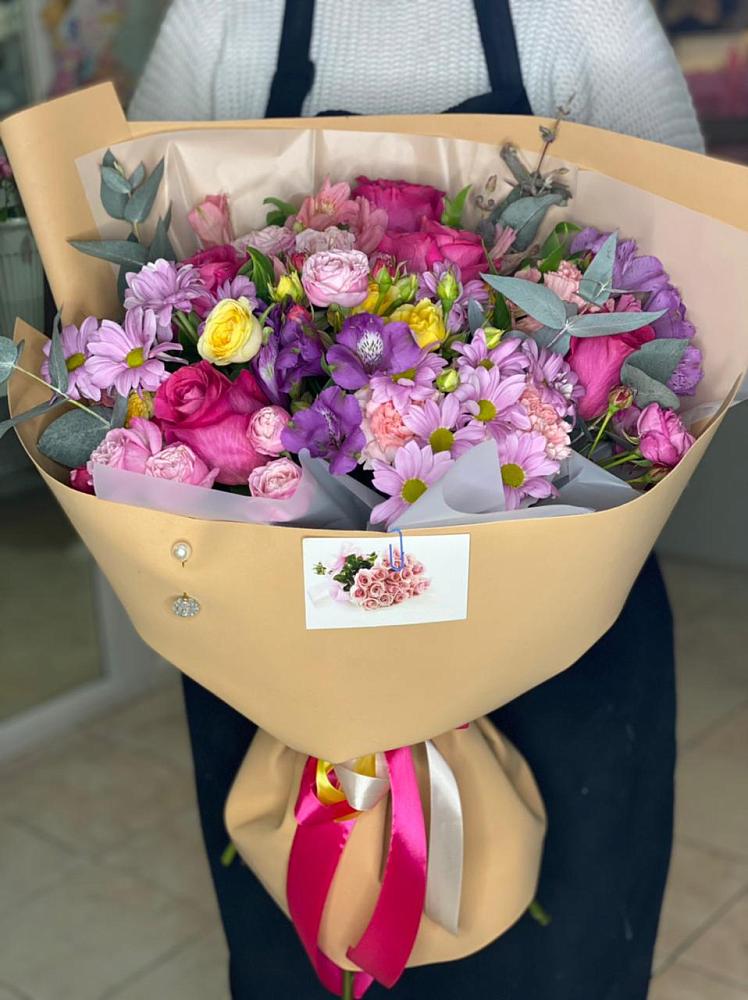 Букет цветов из: Хризантемы, Гвоздики и Альстромерии в Арчединской