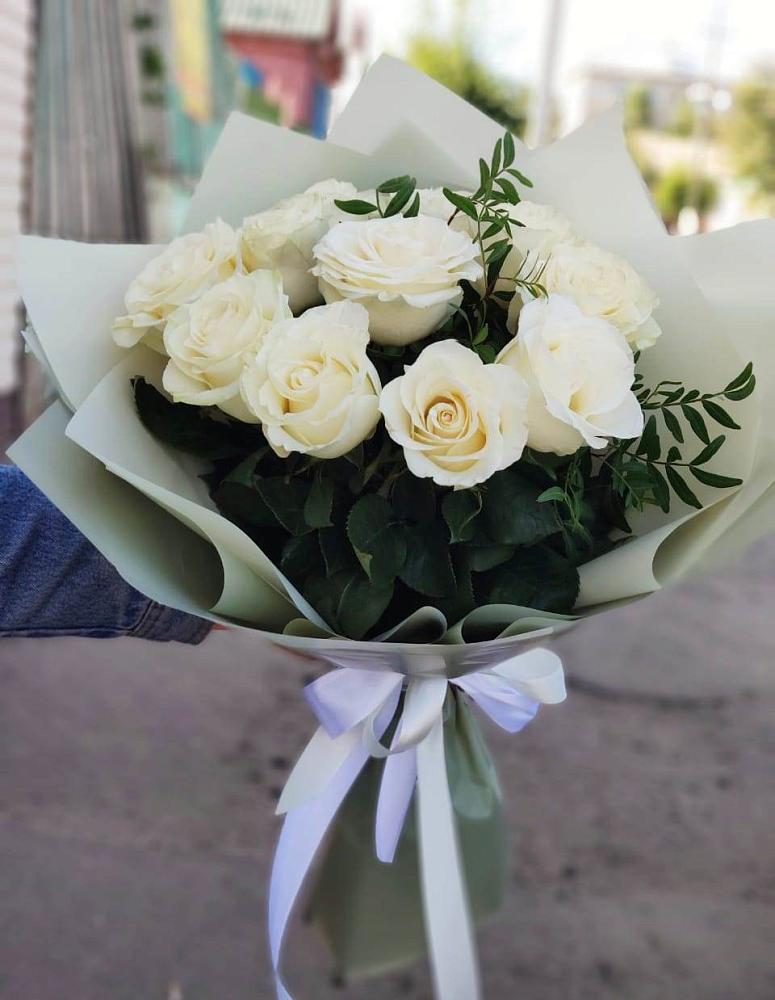 Букет Белые розы Проуд в Арчединской
