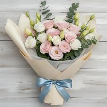 Букет цветов из:  Лизиантусы #REPLACE_PRED# Арчединской