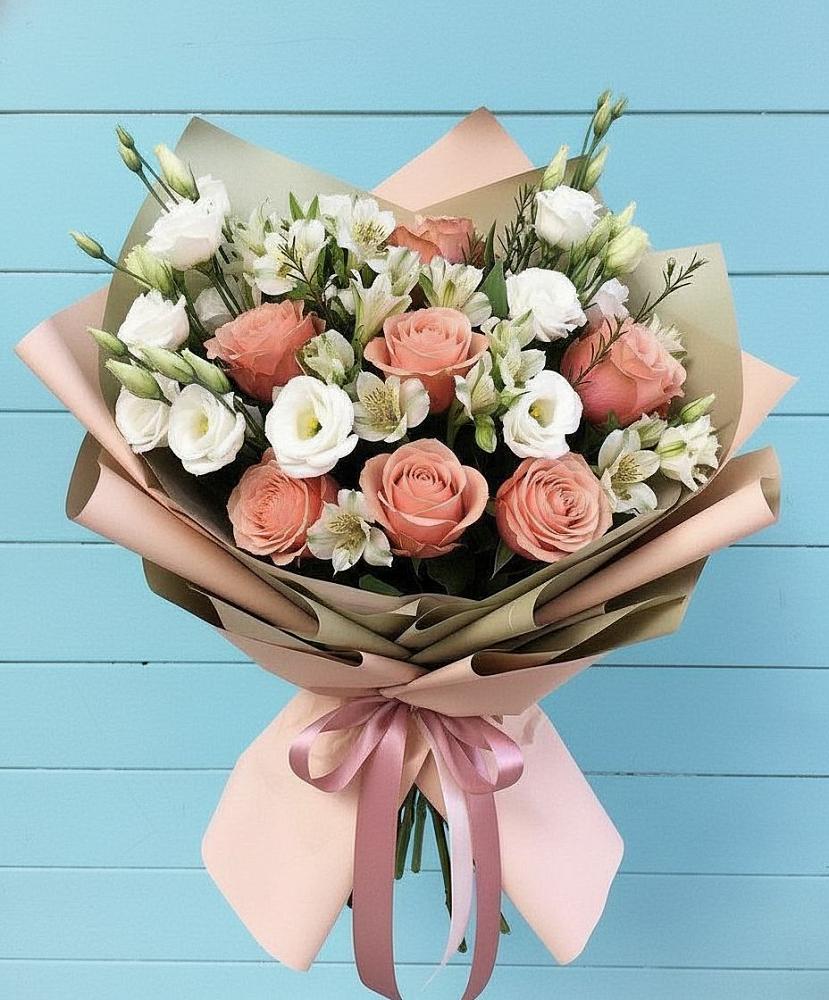 Букет цветов из: Розы, Альстромерии и Лизиантусы в Арчединской