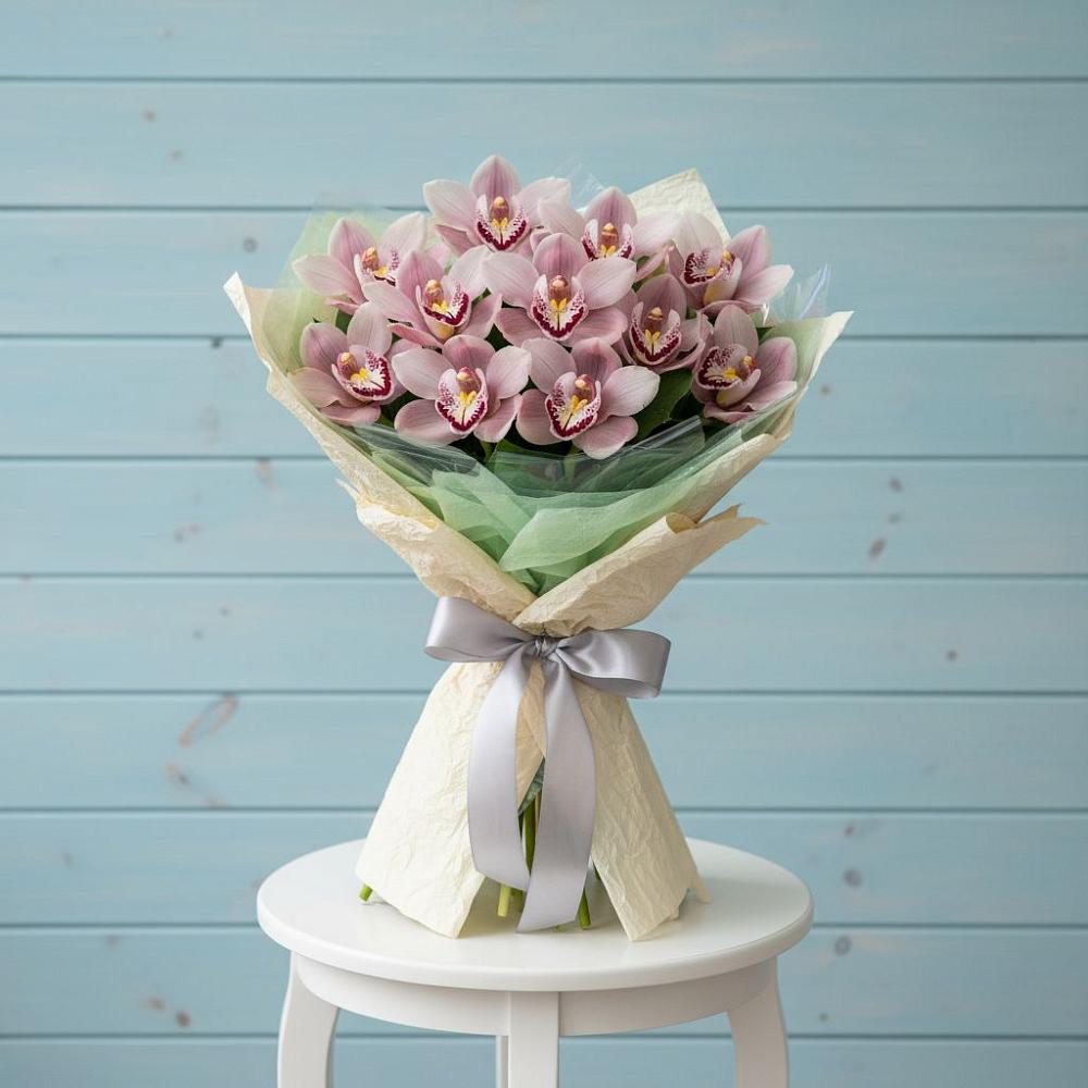 Букет цветов из: Орхидеи и Розы в Арчединской