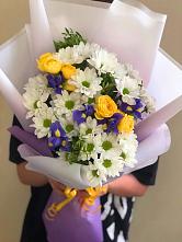 Букет цветов из:  Ирисы, Хризантемы и Розы #REPLACE_PRED# Арчединской