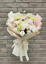 Букет цветов из:  Гвоздики, Розы, Лизиантусы и Хризантемы в Арчединской
