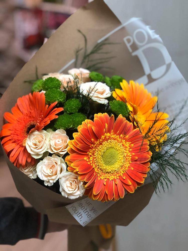 Букет цветов из: Герберы, Хризантемы и Розы в Арчединской