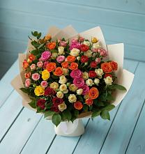 Букет Микс из разноцветных кустовых роз в Арчединской