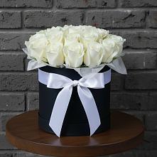 Цветочная композиция из Розы в шляпной коробке в Арчединской